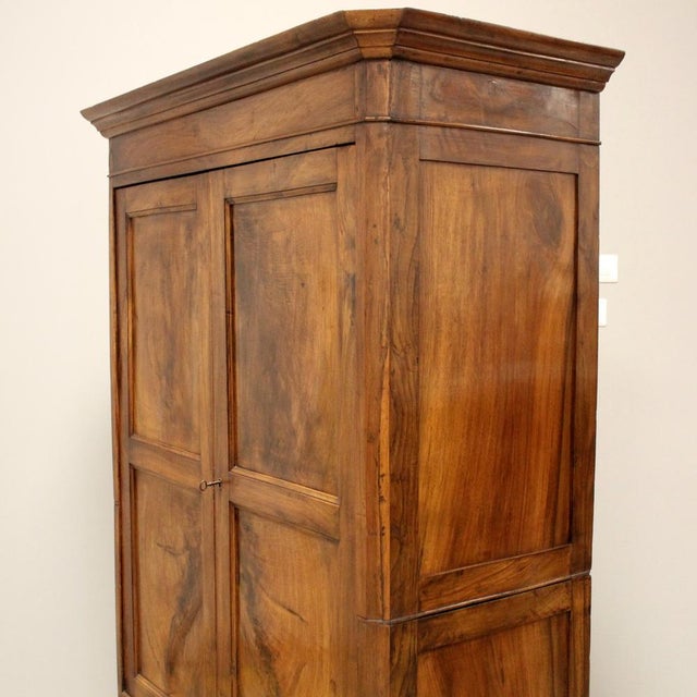 Antique Italian Wardrobe in Walnut, 1800s For Sale - Image 11 of 15