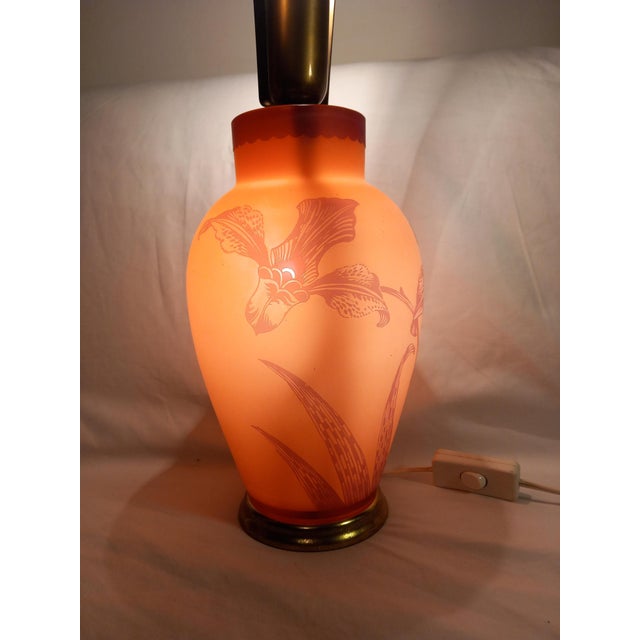 French Table Lamp with Etched Glass For Sale - Image 3 of 17