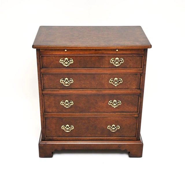 1950s Vintage Georgian Burr Walnut Chest of Drawers, 1950 For Sale - Image 5 of 11