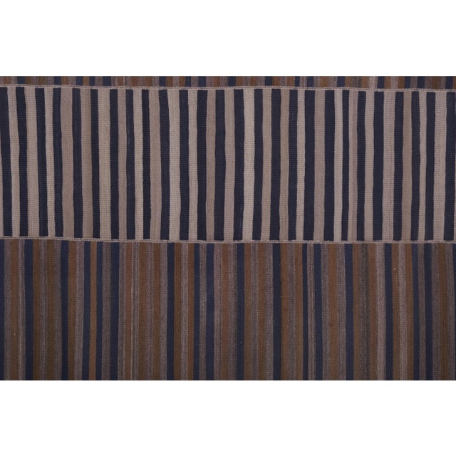 1960s Vintage Oversize Striped Turkish Kilim Rug 8'11'' X 10'9'' For Sale In Philadelphia - Image 6 of 13