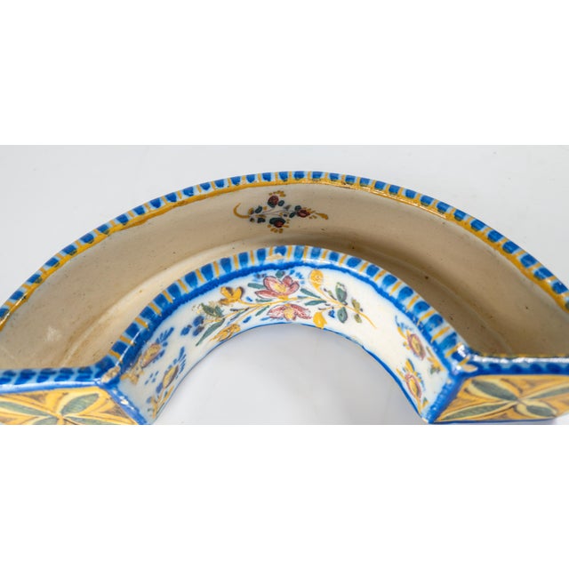 Ceramic 20th Century Spanish or Mexican Talavera Majolica Faience Demilune Bowl For Sale - Image 7 of 10