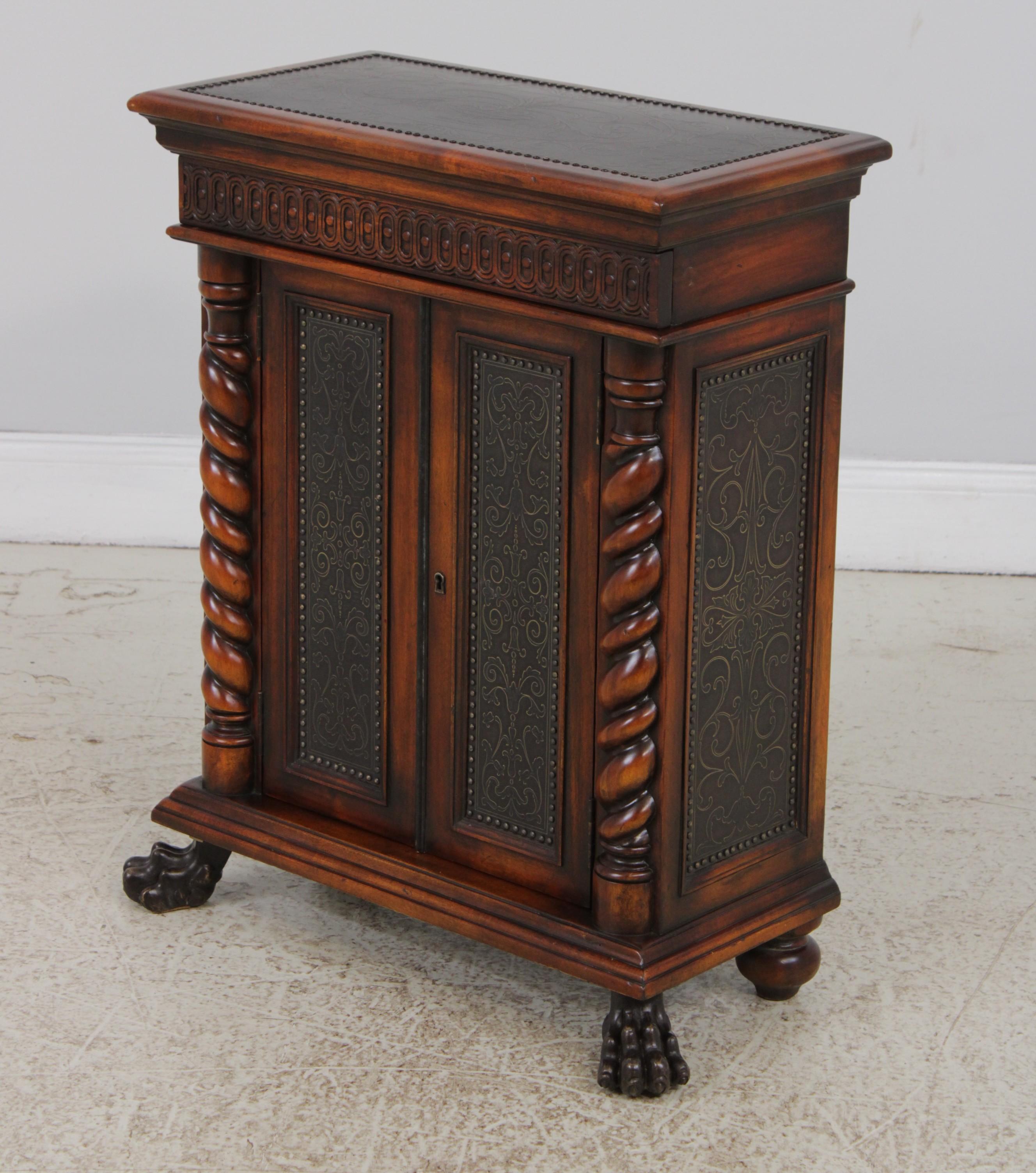 GMIH230○THEODORE ALEXANDER / セオドアアレキサンダー Theodore Alexander Mahogany Armoury Collection 1 Drawer Console