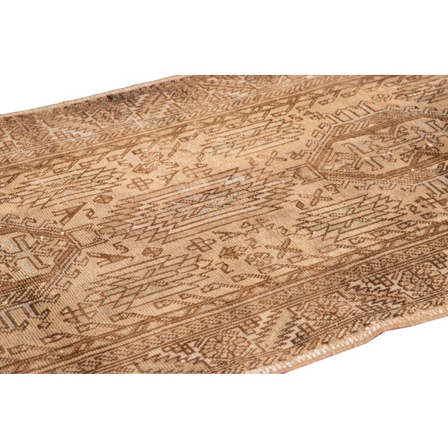 Textile 1960s Vintage Persian Heriz Handmade Tribal Beige Wool Runner For Sale - Image 7 of 8