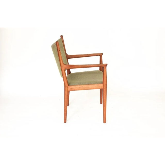 Mid-Century Modern JH-713 Armchair by Hans J. Wegner for Johannes Hansen. For Sale - Image 3 of 12