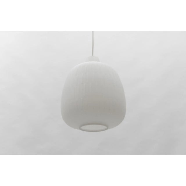 1960s Bergamo Opaline Glass Lamp by Aloys F. Gangkofner for Peill & Putzler, 1960s For Sale - Image 5 of 11