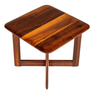 Rare Mid-Century Modern Side Table / End Table in Solid Walnut by John Keal for Brown Saltman, Usa, C. 1960s For Sale