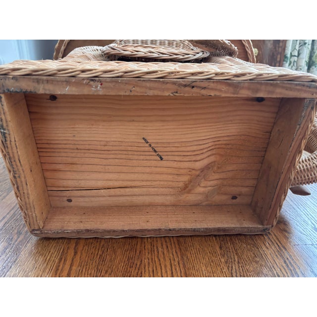 Late 20th Century Vintage 1970’s Natural Wicker Elephant Tractable With Attached Glass Top Tray, Made in Hong Kong For Sale - Image 5 of 11