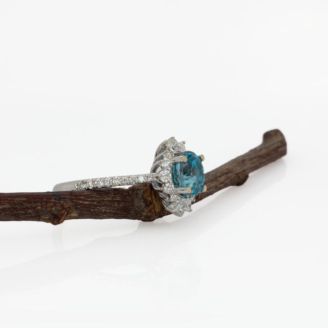 2020s 2.1cts Blue Zircon Ring With Natural Diamonds Halo: Solid 14k Gold, Oval 6.6x6mm For Sale - Image 5 of 9