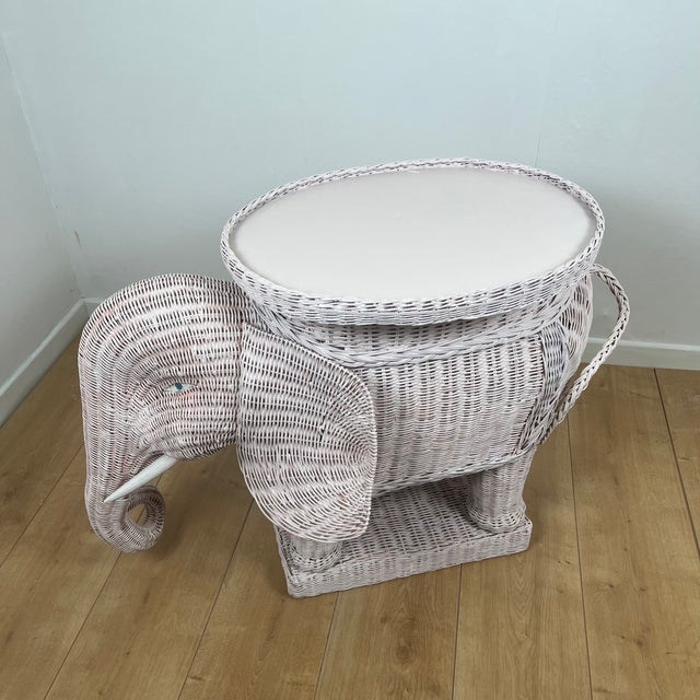 Vintage Rattan Elephant Side Table attributed to Vivai del Sud, Italy, 1960-1970 For Sale - Image 10 of 18