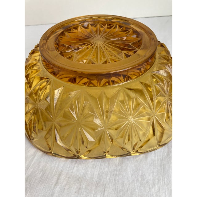 1960s Vintage Hazel Atlas Williamsport Diamond Starburst Honey Amber Square Glass Bowl For Sale - Image 5 of 9