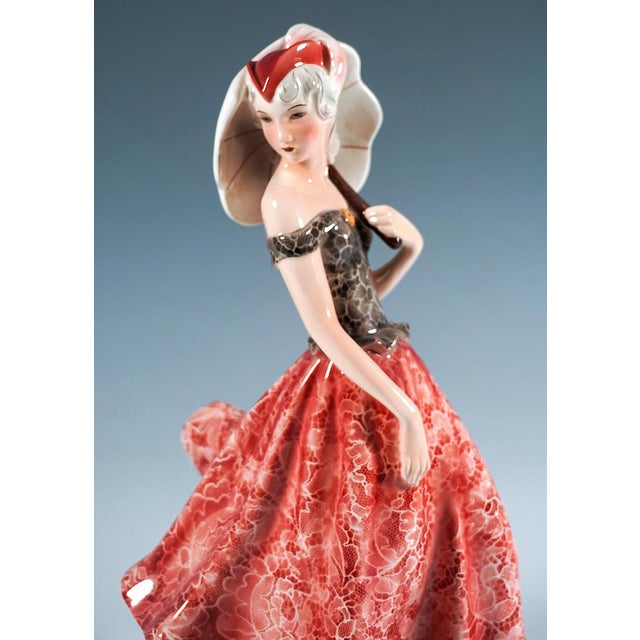 Art Deco Parisienne Figurine attributed to Claire Weiss for Goldscheider Vienna, 1939 For Sale - Image 4 of 6