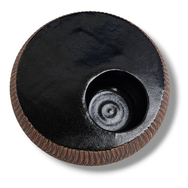Ceramic Japanese Carved Studio Pottery Ikebana Bowl, Signed Nagakawa Tōgei 9" For Sale - Image 7 of 12