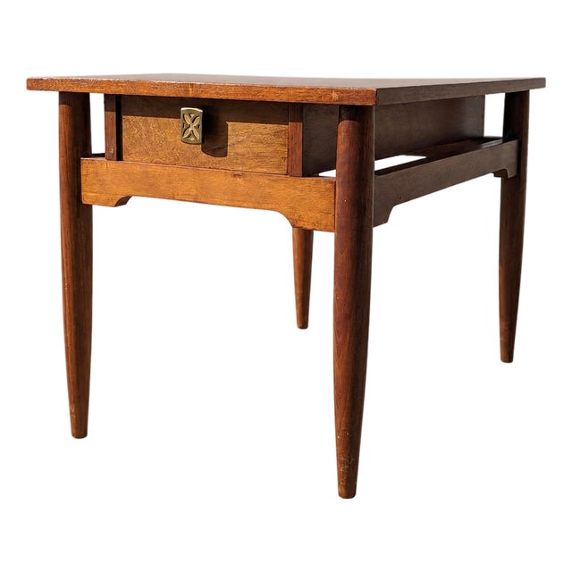 Mid-Century Modern Solid Wood Side Table by Red Lion Table Co., 1960s For Sale