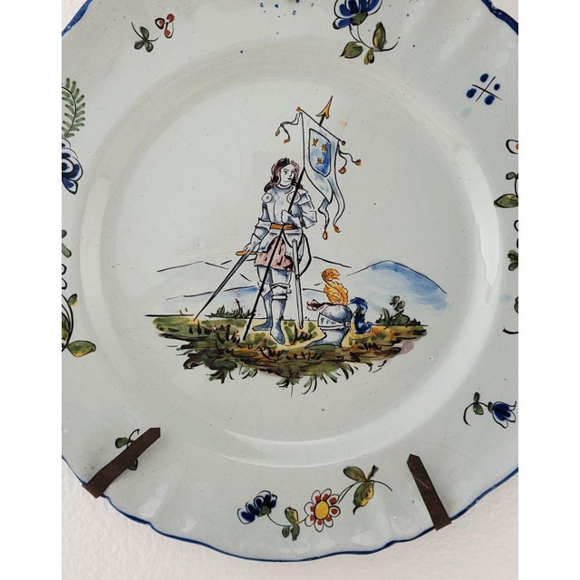 A faïence plate with Joan of Arc, France, 19th century.
