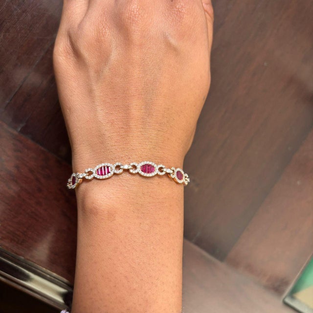 Natural ruby 5.72 & diamond 2.08cts bracelet in 18k gold For Sale - Image 4 of 18