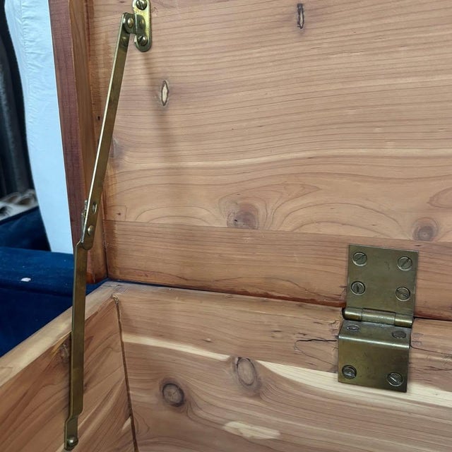 1950s Vintage Lane Hope Chest For Sale - Image 5 of 7