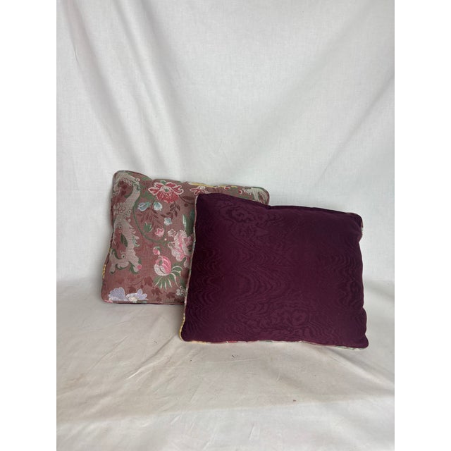 Traditional Pair of Mauve & Plum Pillows For Sale - Image 3 of 7