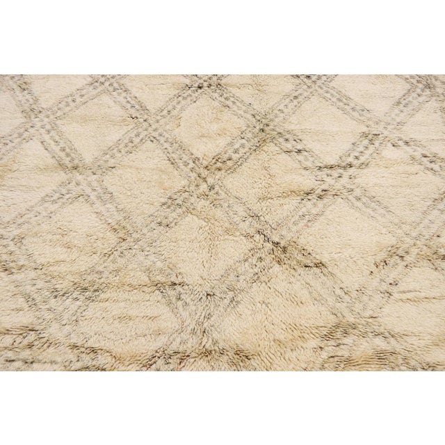 Berber Tribes of Morocco Mid 20th Century Vintage Moroccan Beni Ourain Rug - 06'03 X 13'08 For Sale - Image 4 of 12