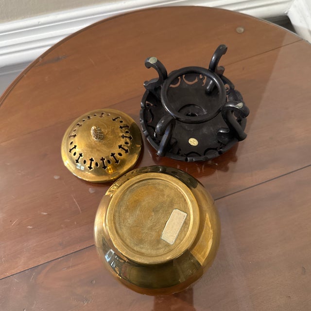 1970s Vintage Oriental Brass Jar With Stand For Sale - Image 5 of 8