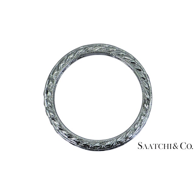 Blue Vintage 14k White Gold Ring: 1.65 Ct Natural Sapphire, Elegant Design, Size 6.5 For Sale - Image 8 of 10