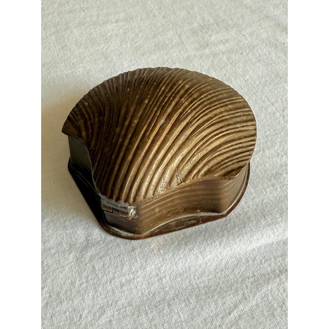 Vintage Hollywood Regency Style Brass Shell Keepsake Box For Sale - Image 9 of 11