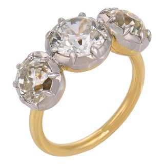 Mid 20th Century Gia 4.58 Carat Old Cut Diamond 18k Yellow Gold Colette Set Three Stone Ring, , Size 6.5 For Sale