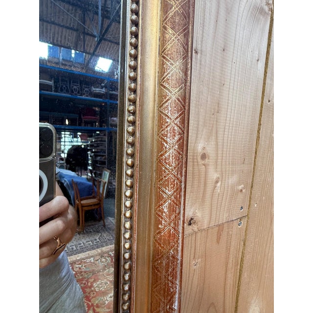 Louis Philippe Mirror with Pediment in Gilded Stuccoed Wood For Sale - Image 6 of 11
