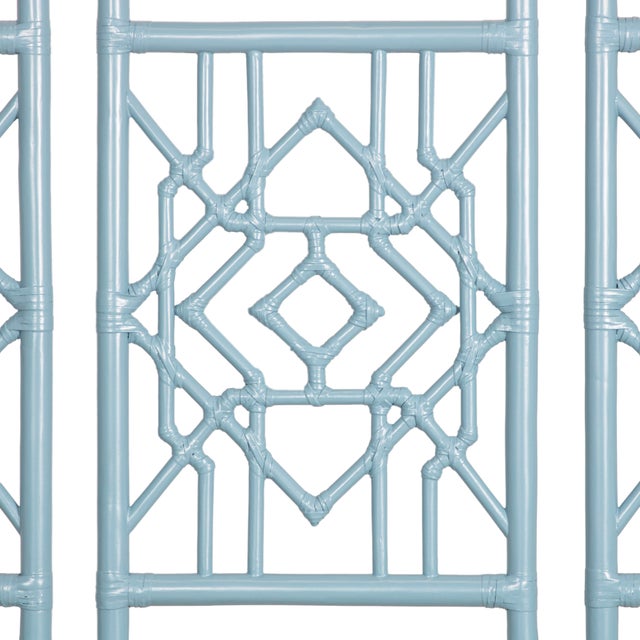 Add a touch of modern charm to your bedroom with the beautifully crafted Tulum bed. Handcrafted from natural rattan and...