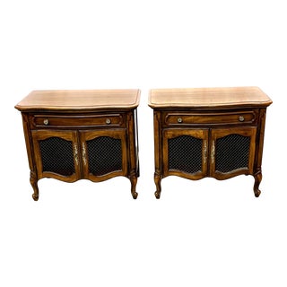 Late 20th Century Thomasville Walnut French Provincial Nightstands - a Pair For Sale