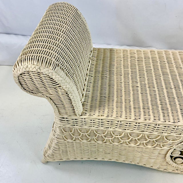 Wood 1950s Vintage Coastal Boho Chic Victorian Heywood-Wakefield Tree of Life Fiddlehead Bench For Sale - Image 7 of 16