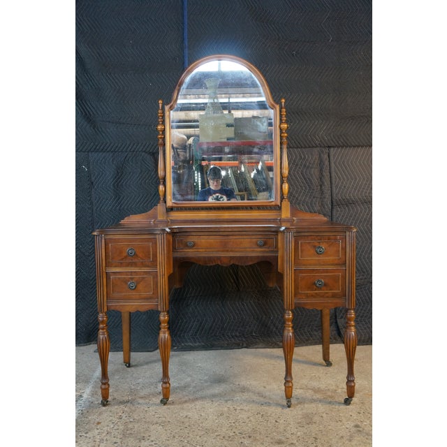 Antique William & Mary Style Walnut Dressing Table Dresser Vanity Mirror For Sale - Image 6 of 18