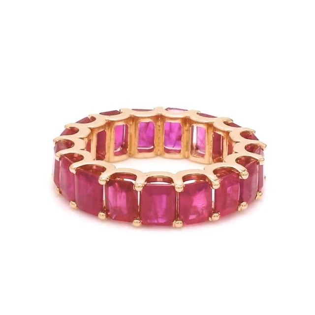 Early 21st Century Natural 8.33 cts ruby band ring in 18k gold For Sale - Image 5 of 18