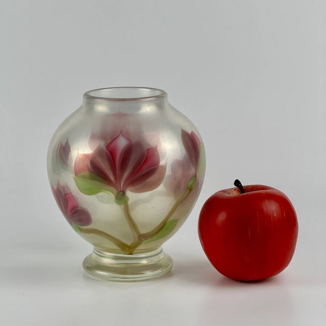 1980s Orient & Flume Ed Alexander Art Glass Iridescent Vase