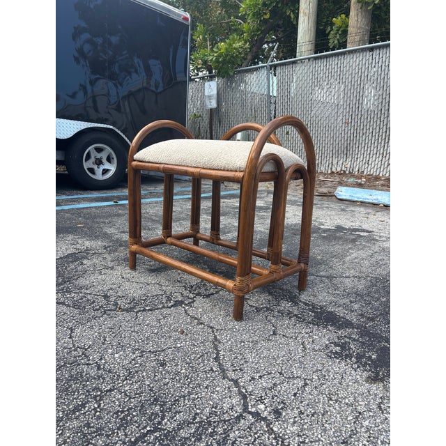 1950s Vintage Mid-Century Italian Rattan Vanity Stool With Boucle For Sale - Image 5 of 7