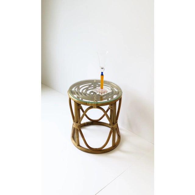 Orange 1990s Orange Art Glass Champagne Flute Glasses, Set of 4 For Sale - Image 8 of 13