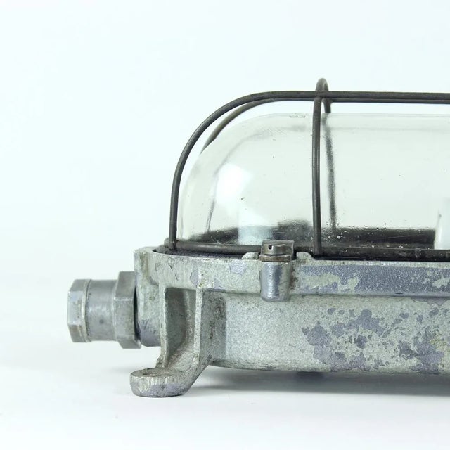 Industrial Wall Lamp in Steel, Czechoslovakia, 1950s For Sale - Image 4 of 10