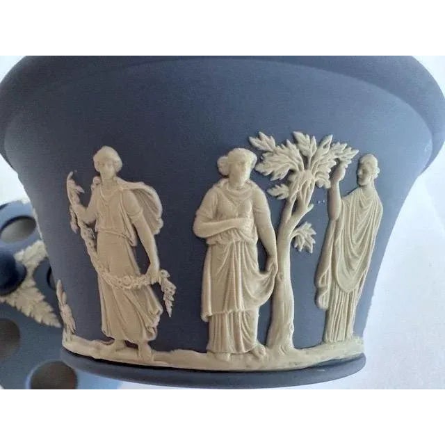 Vintage Wedgewood Pot Pourri Cachepot For Sale In Portland, ME - Image 6 of 11