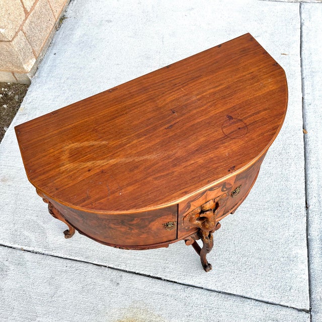 Wood Early 20th Century Unusual Burl Cabinet With Carved Eagles For Sale - Image 7 of 9