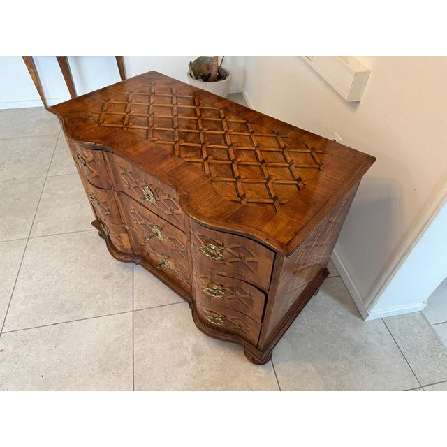 Baroque Chest of Drawers in Pine For Sale - Image 17 of 18
