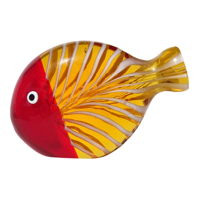Vintage Murano Sommerso Red Orange White Fenicio Pattern Italian Art Glass Fish Paperweight Figurine For Sale
