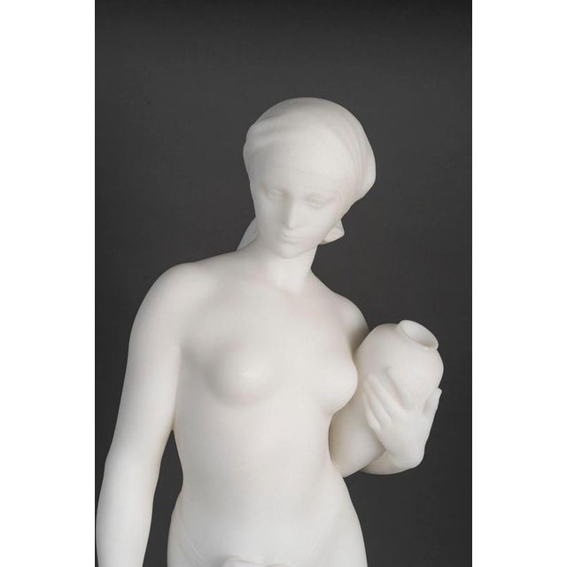 Large Sculpture in White Marble For Sale - Image 4 of 13