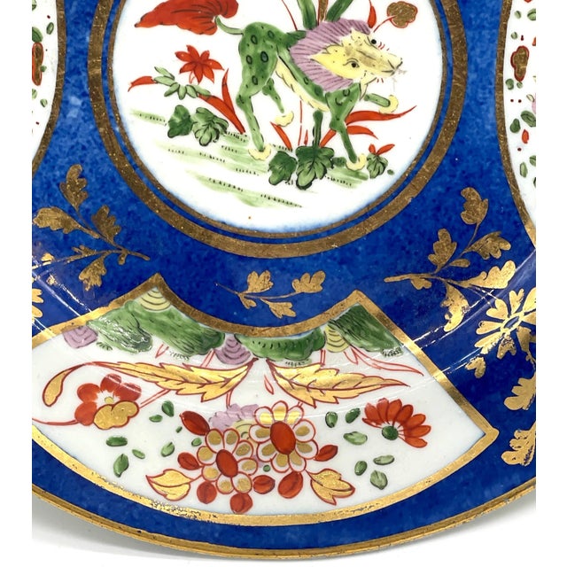 Chamberlain Worcester Porcelain Chamberlains Worcester 'Africa' Pattern Cobalt Blue Plate For Sale - Image 4 of 8