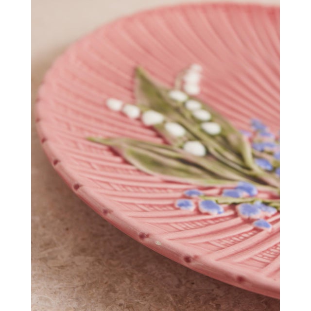 Pink 1920s Art Nouveau 11.5 Inch Schramberg Majolica Plate For Sale - Image 8 of 14