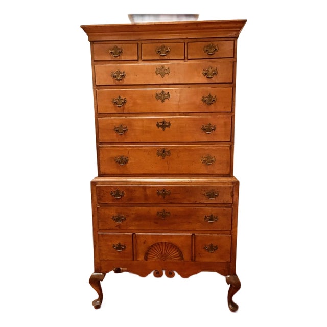 Late 18th Century Queen Anne Maple Chest-on-Chest For Sale