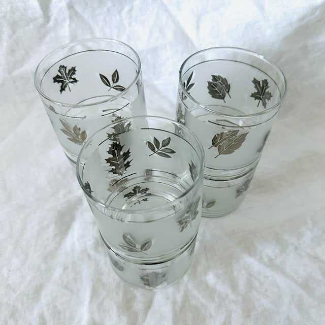 MCM Libbey Silver Leaf Rock Glasses-a Set For Sale In Palm Springs - Image 6 of 7