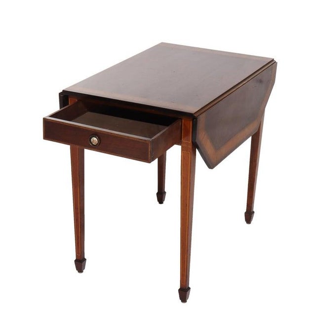 1920s Antique Pembroke Style Banded & Inlaid Mahogany Drop Leaf Table C1920 For Sale - Image 5 of 12