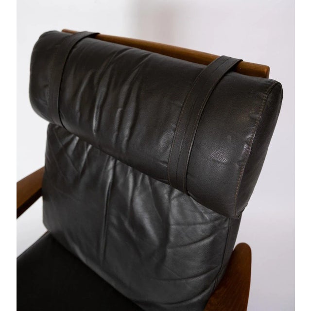 1960s Set of Easy Chair with Stool in Teak Upholstered with Black Leather by Arne Vodder for Komfort For Sale - Image 5 of 10