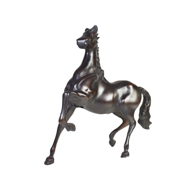 Stunning bronze horse model with great details and style is great piece to add to your home or office decor. in great...
