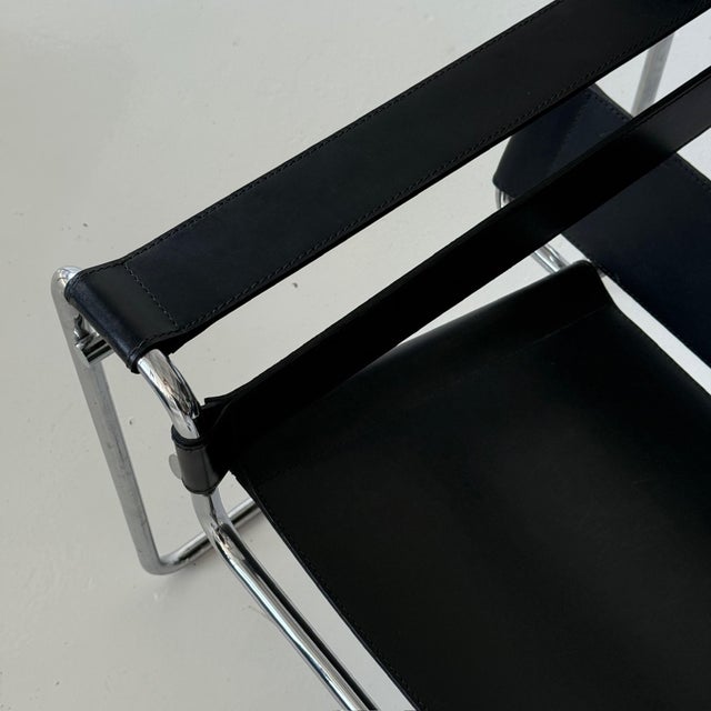 Mid-Century Modern 1970s Wassily Chairs by Marcel Breuer for Gavina- Set of 2 For Sale - Image 3 of 11