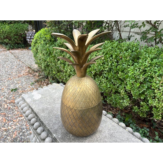 Metal 1960s Hollywood Regency Brass Pineapple Ice Bucket./Container For Sale - Image 7 of 11